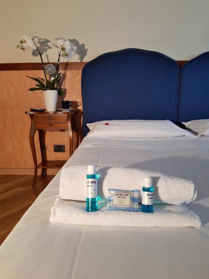 Hotel San Felice โบโลญญา ภายนอก รูปภาพ