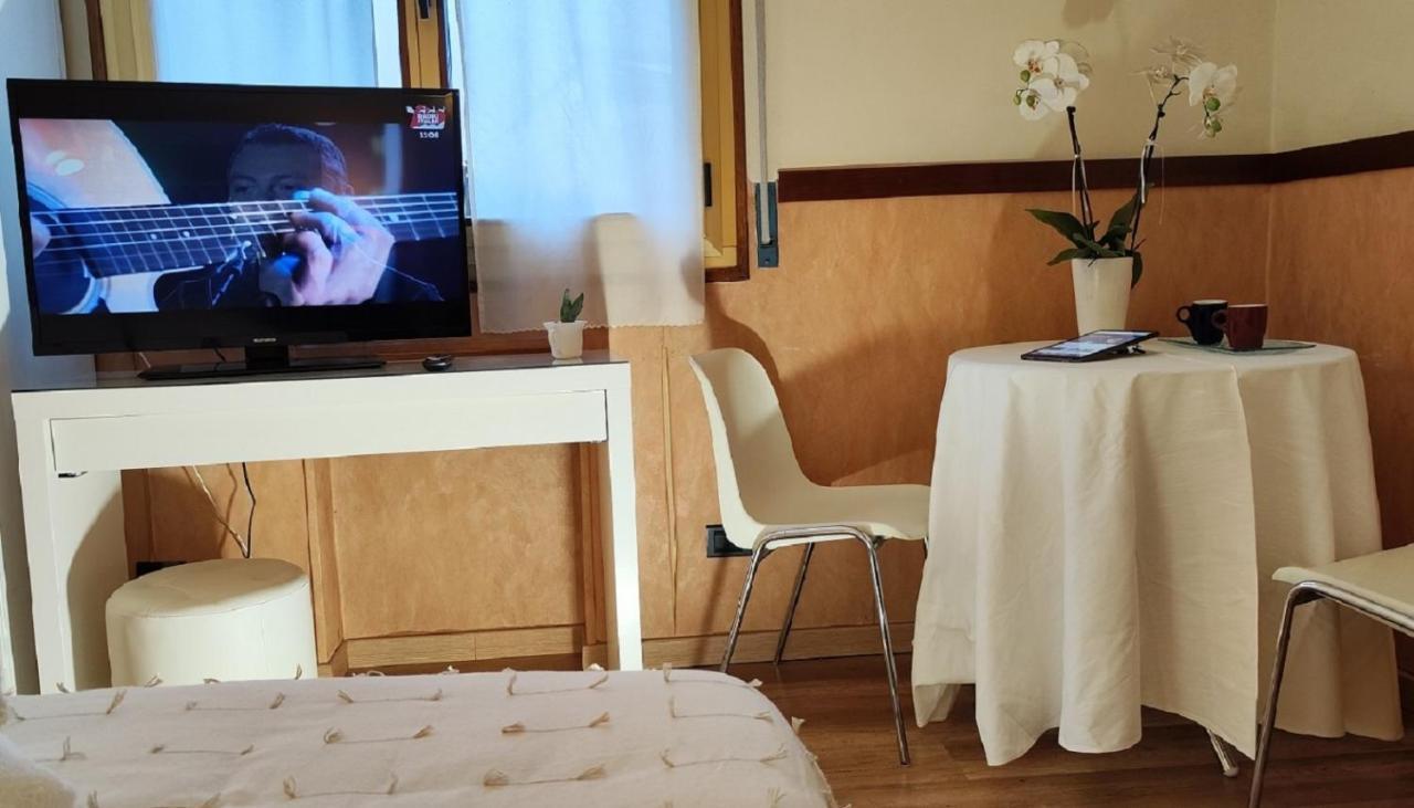 Hotel San Felice โบโลญญา ภายนอก รูปภาพ